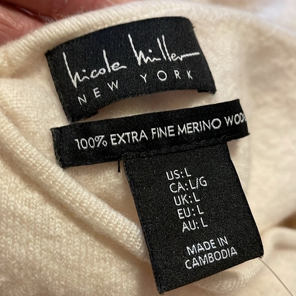 NWOT ~ Nicole Miller New York Top in soft white•size L💯extra fine merino wool - Picture 4 of 4